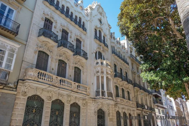 Fachada de la Casa Maestre en el centro histórico · imagen de archivo