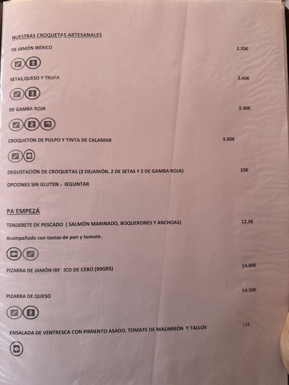 Gastrobar La Fábrica Brewpub · carta, página 3