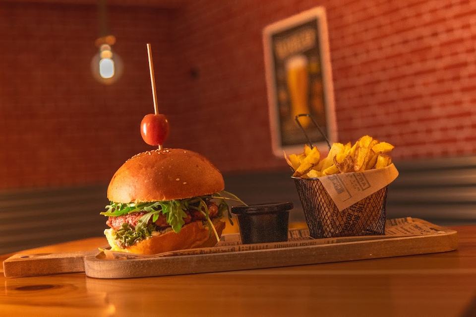Gastrobar La Fábrica Brewpub: fotografía 4