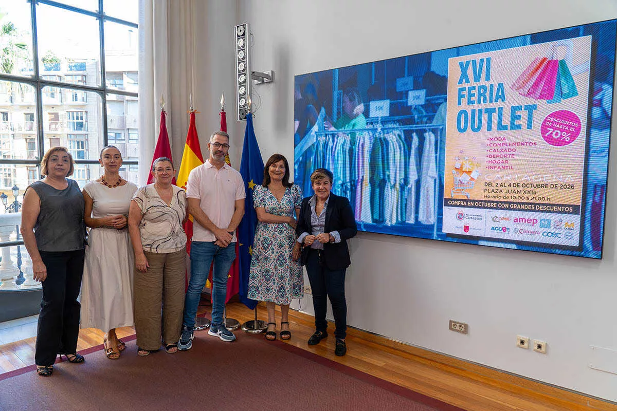 Imagen de la fuente asociada a: La Feria Outlet de Cartagena aplaza su apertura por la alerta naranja y se celebrará del sábado 3 al lunes 5 de octubre