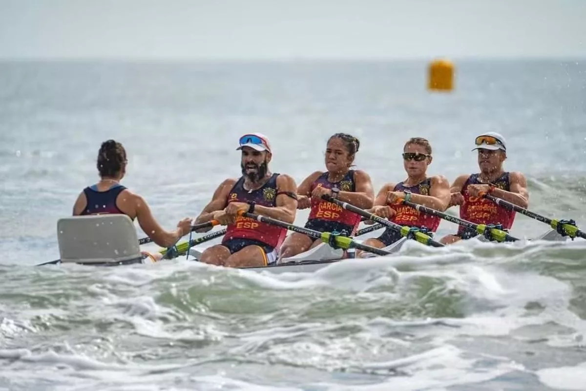 Imagen de la fuente asociada a: Las remeras cartageneras brillan en el Mundial de Beach Sprint de China