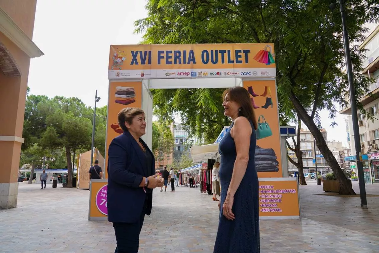 Imagen de la fuente asociada a: La Feria Outlet de Cartagena abre hasta el lunes con 34 comercios y descuentos desde el 20 %