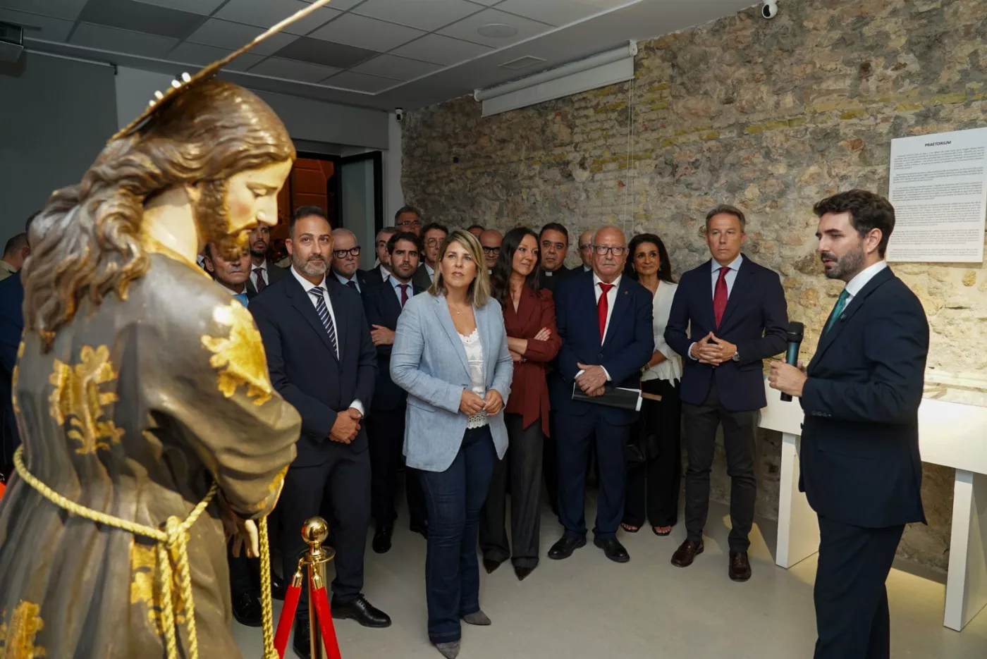 Imagen de la fuente asociada a: Una nueva exposición california concentra el interés por la imaginería del Levante español