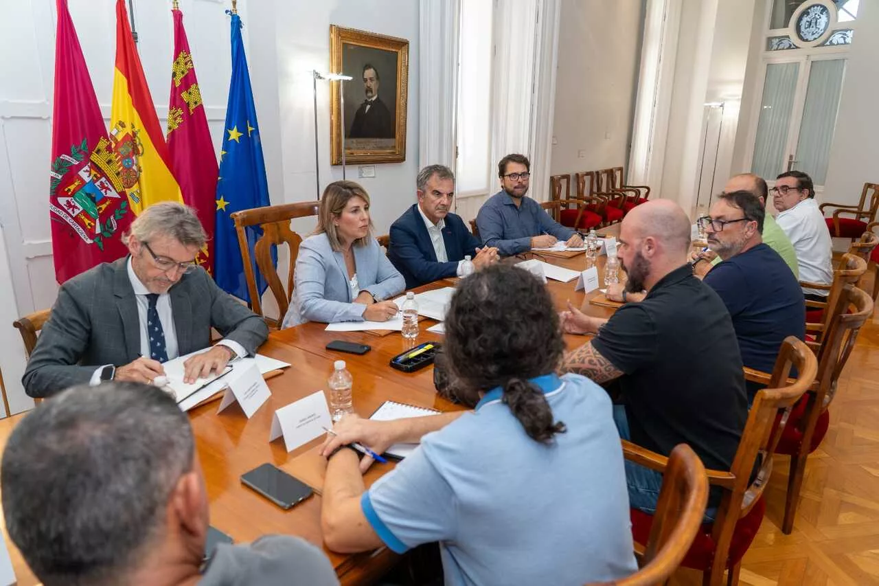 Imagen de la fuente asociada a: Ayuntamiento y Comunidad preparan ayudas y planes de recolocación ante una posible reestructuración de NextPoint en Cartagena