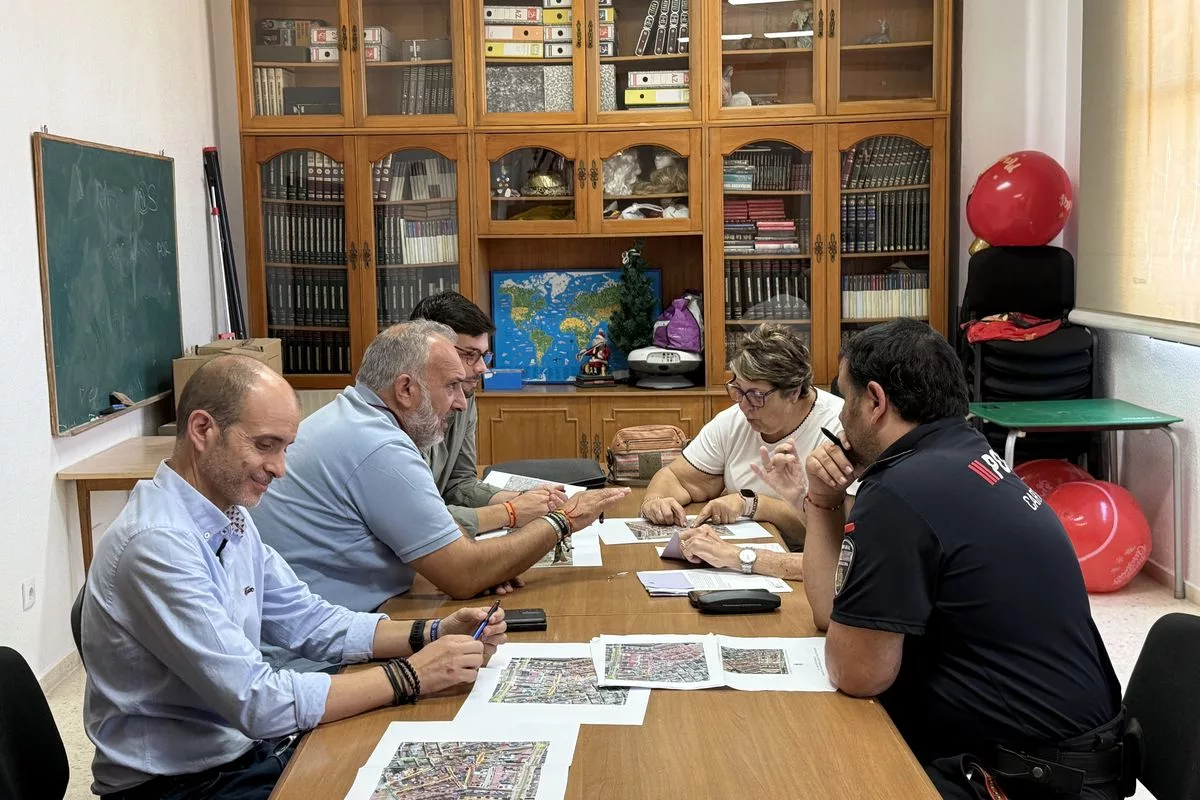 Imagen de la fuente asociada a: El Ayuntamiento de Cartagena aborda con los vecinos de San Félix cuestiones de seguridad vial y tráfico