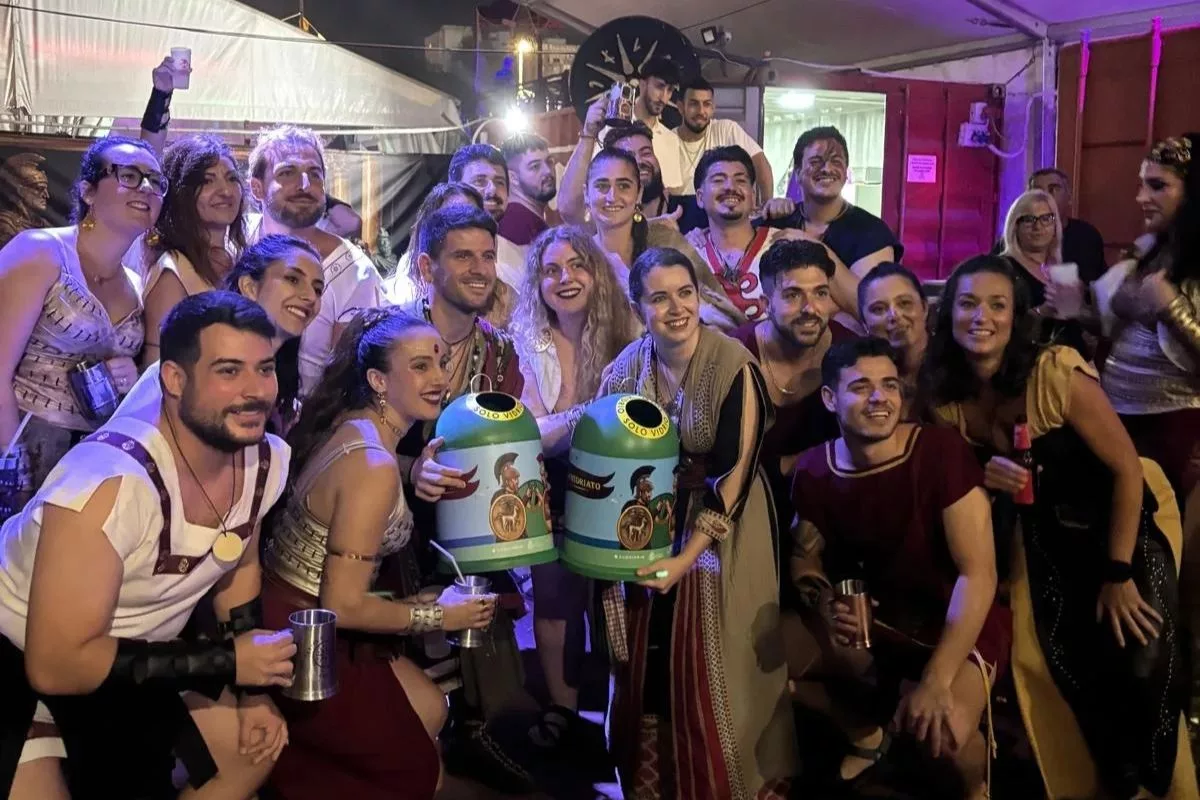 Imagen de la fuente asociada a: Las fiestas de Carthagineses y Romanos reciclan más de 4.780 kilos de envases de vidrio