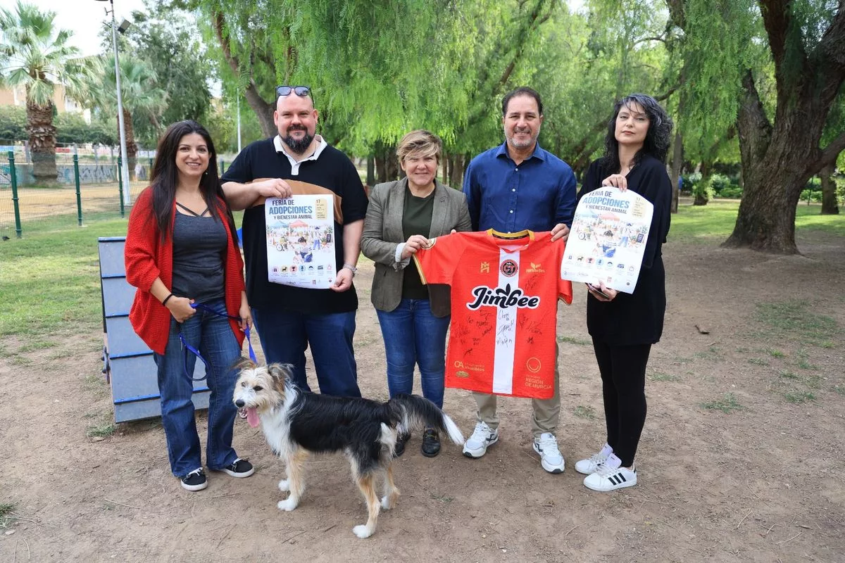 Imagen de la fuente asociada a: Cartagena acoge una nueva Feria de Adopciones de Perros y Gatos junto al Cartagonova