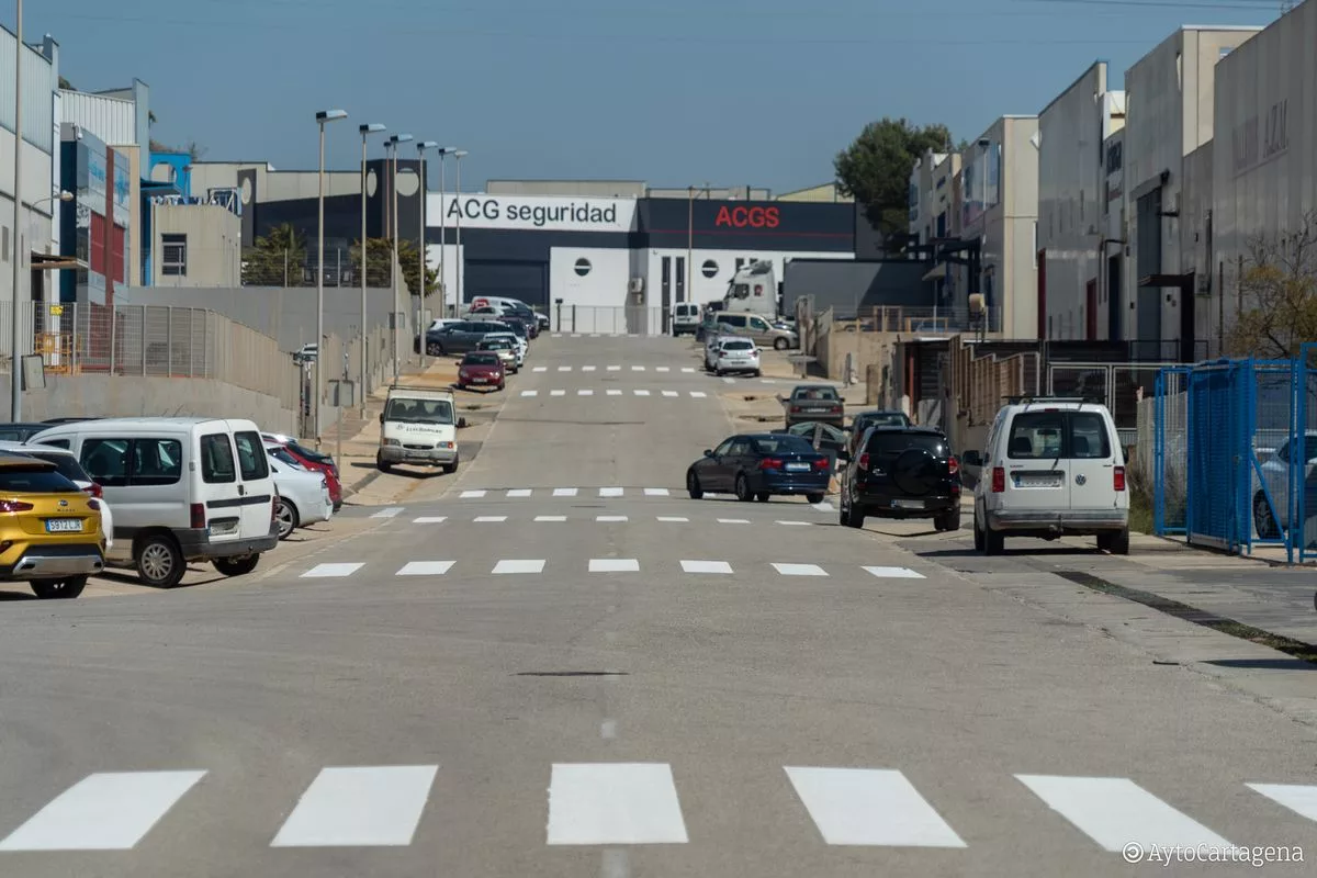 Imagen de la fuente asociada a: Aprobados 130.000 euros para el mantenimiento y la seguridad del polígono industrial Cabezo Beaza