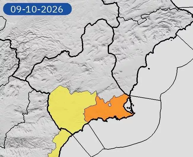 Imagen de la fuente asociada a: La Aemet eleva a naranja el aviso por lluvias en Cartagena y Mazarrón: hasta 30 litros en una hora y riesgo de chubascos muy fuertes