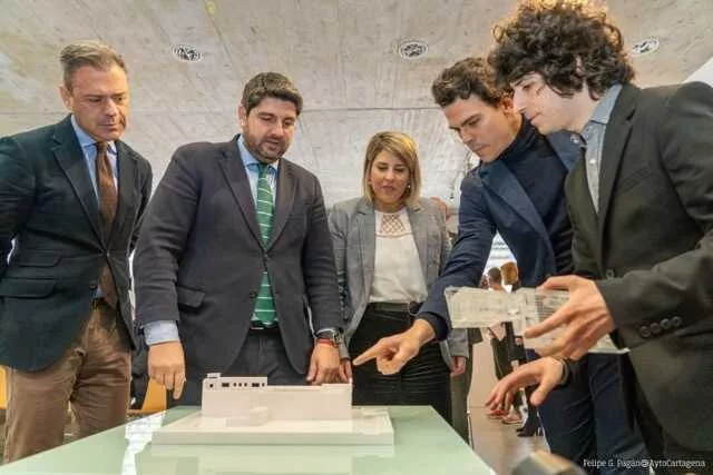 Imagen de la fuente asociada a: MC Cartagena pide agilizar la rehabilitación del Cine Central tras diez años de espera
