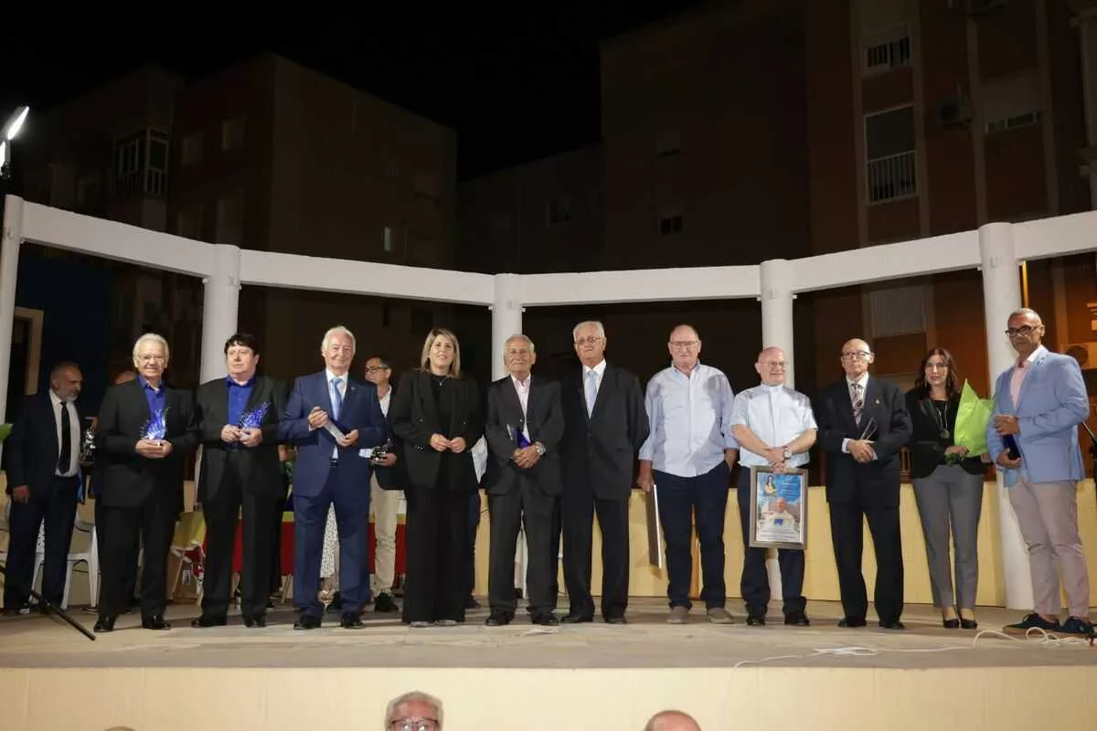 Imagen de la fuente asociada a: La Urbanización Mediterráneo de Cartagena reconoce a cinco personas y entidades con sus premios Carabela de Plata 2026