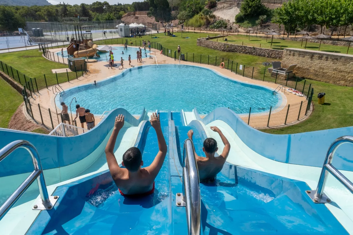 Imagen de la fuente asociada a: 31.000 cartageneros han disfrutado este verano de las piscinas de Tentegorra