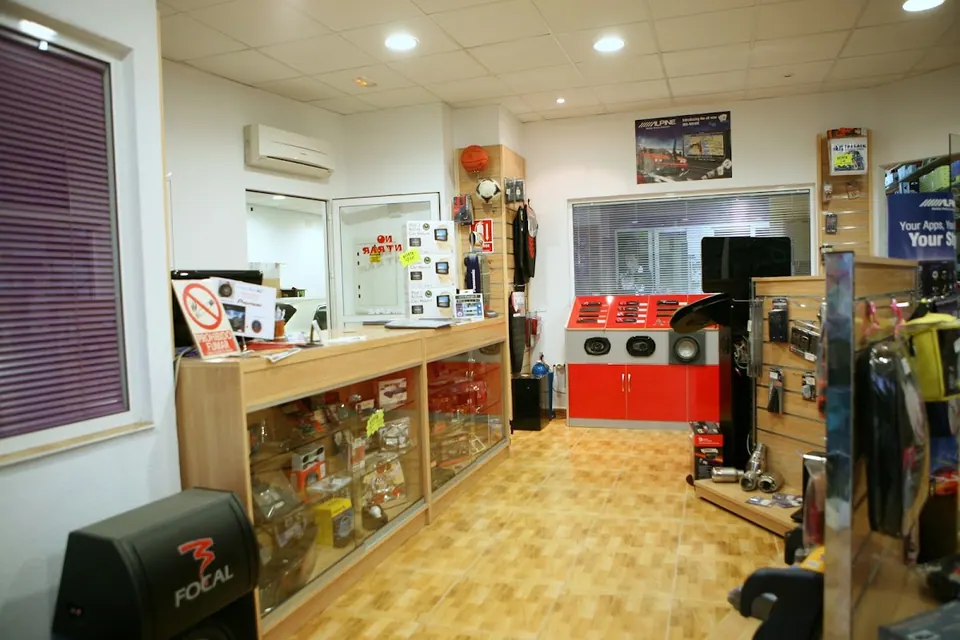 Autocentro Elektra S.L.U., tienda de repuestos para automóviles en Cartagena