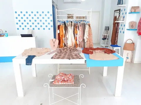Azulgreta, tienda de ropa de mujer en Cartagena